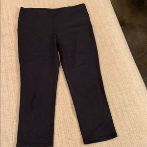 fabletics cropped leggings